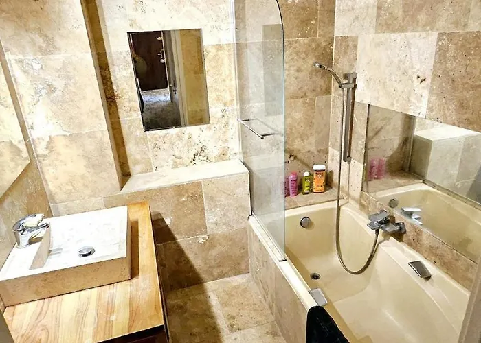 4 Pieces, Spacieux 8 Couchages * Antibes