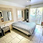 Apartment 4 Pieces, Spacieux 8 Couchages Antibes