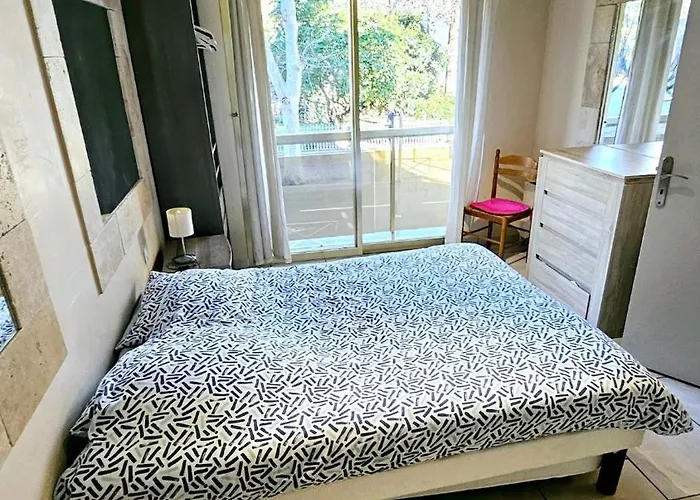 4 Pieces, Spacieux 8 Couchages דירה